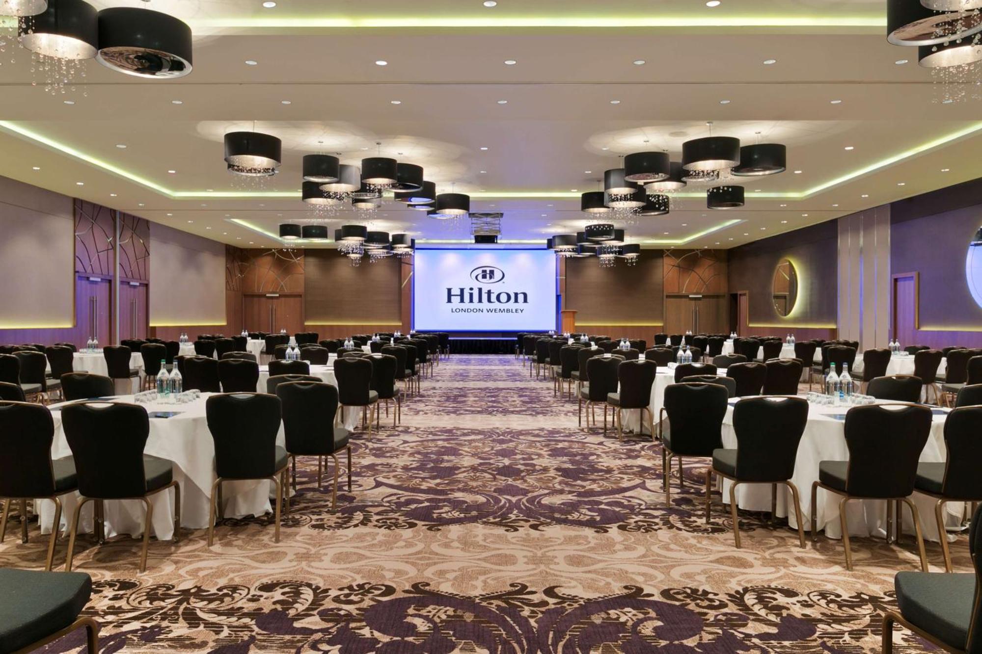 Hotel Hilton London Wembley Exterior foto