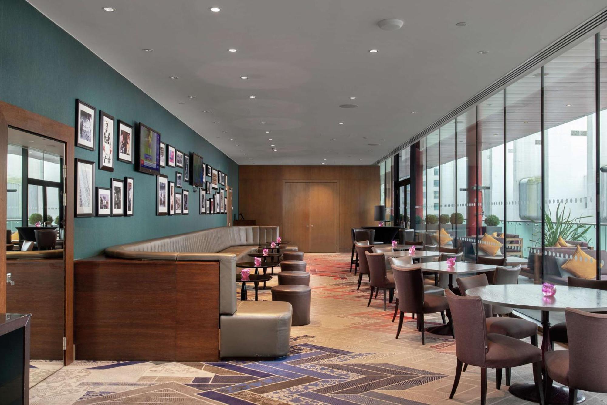 Hotel Hilton London Wembley Exterior foto